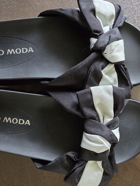 Vero Moda Black & White Knotted Bow Slide Sandals